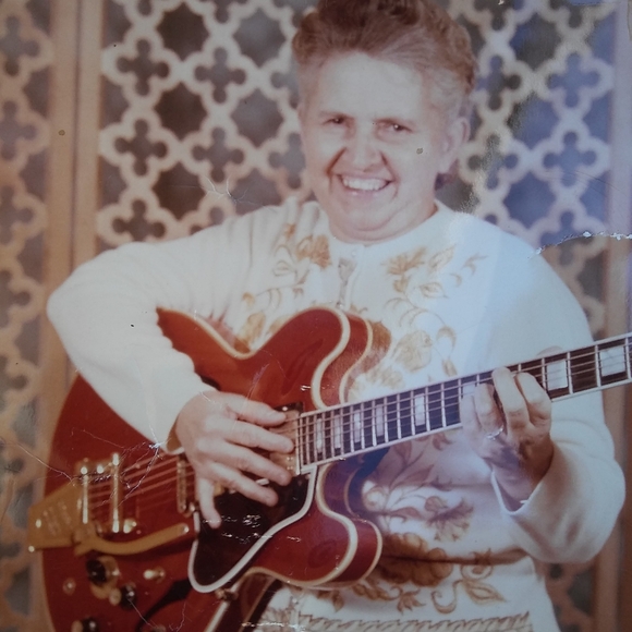 Meet your Posher, James - Picture 3 of 5